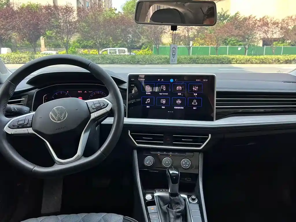 Volkswagen Sagitar — миниатюра 6