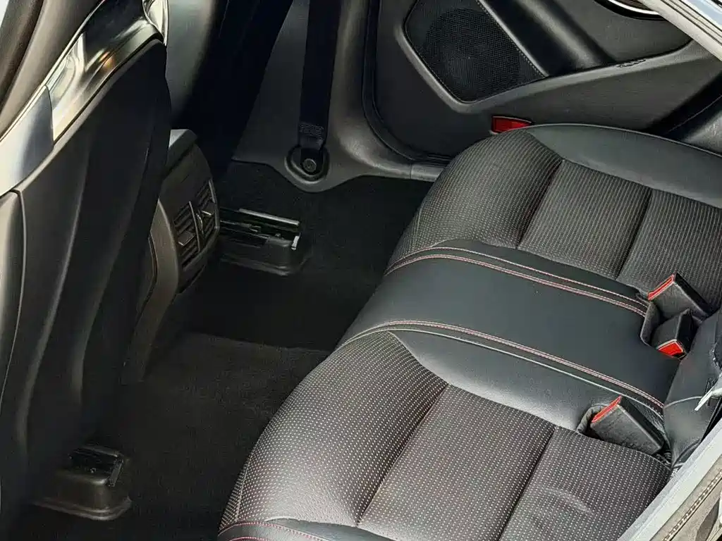 Mercedes-Benz CLA AMG Facelift AMG CLA 45 4MATIC, фото 12