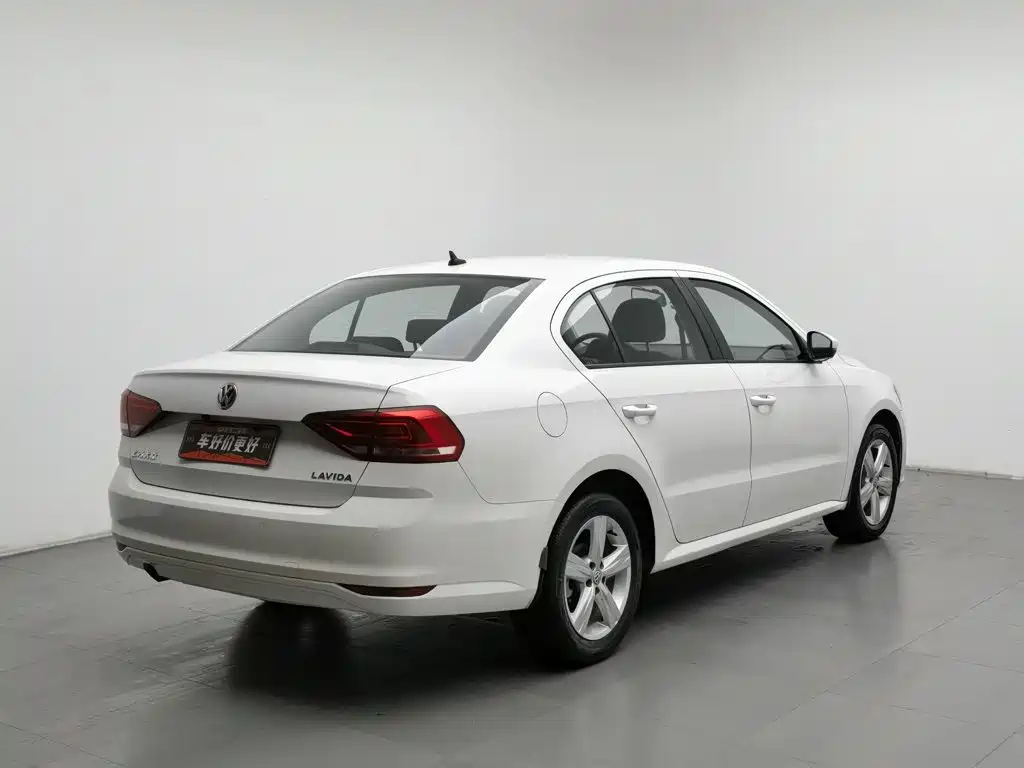 Volkswagen Lavida — миниатюра 2