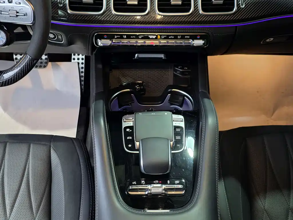 MERCEDES-BENZ GLS AMG