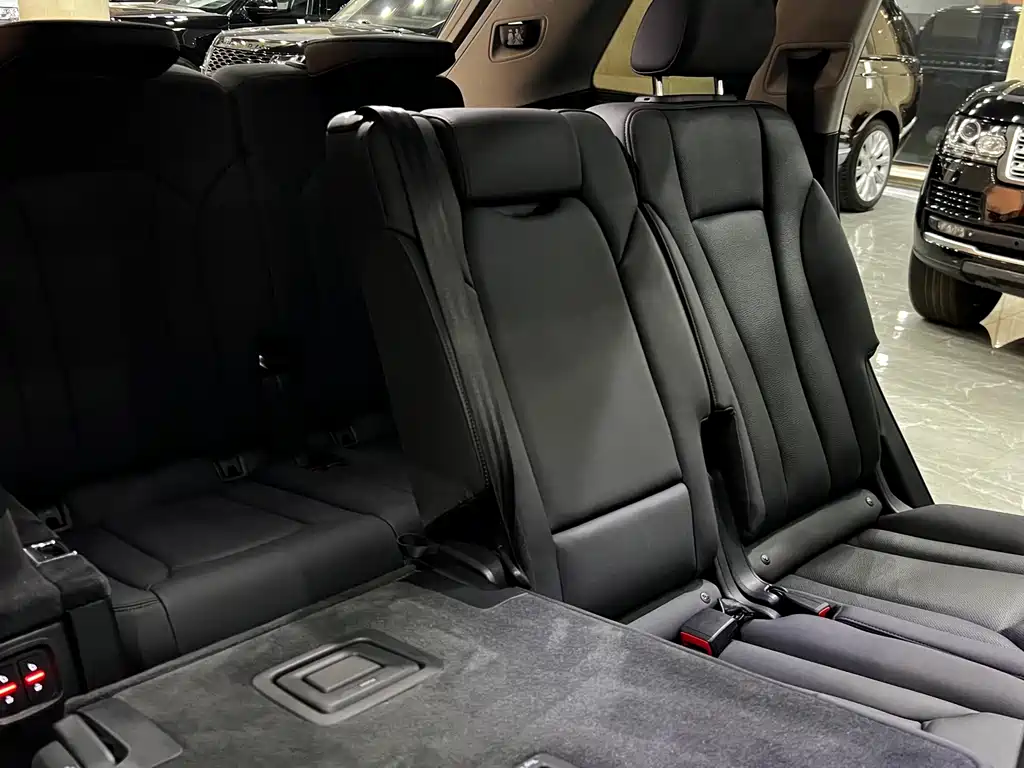 Audi Q7 — миниатюра 17