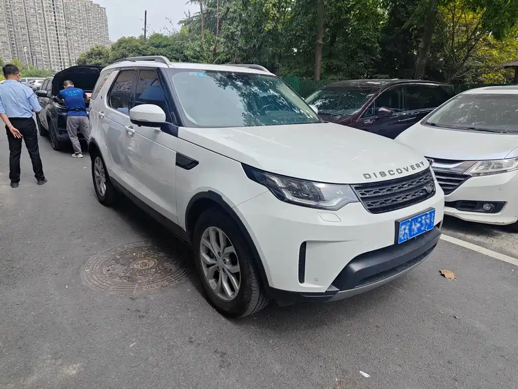 Land Rover Discovery — миниатюра 3