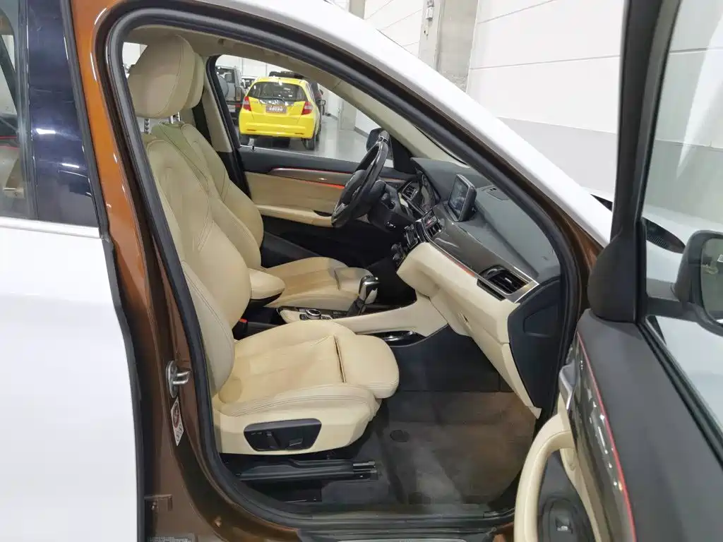 BMW X1 — миниатюра 23