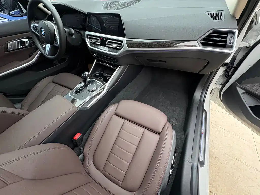 BMW 3 Series — миниатюра 13