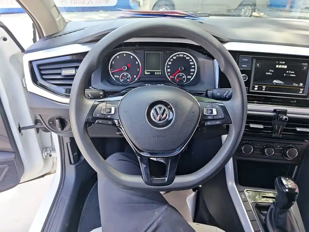 Volkswagen Polo — миниатюра 8