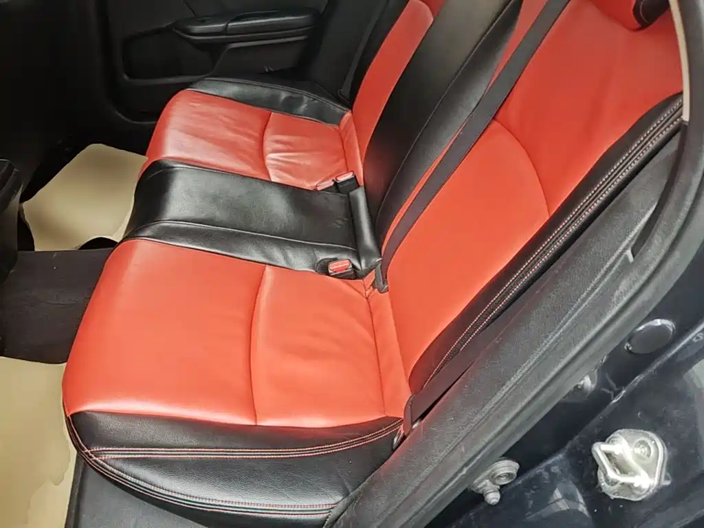 Honda Civic — миниатюра 17