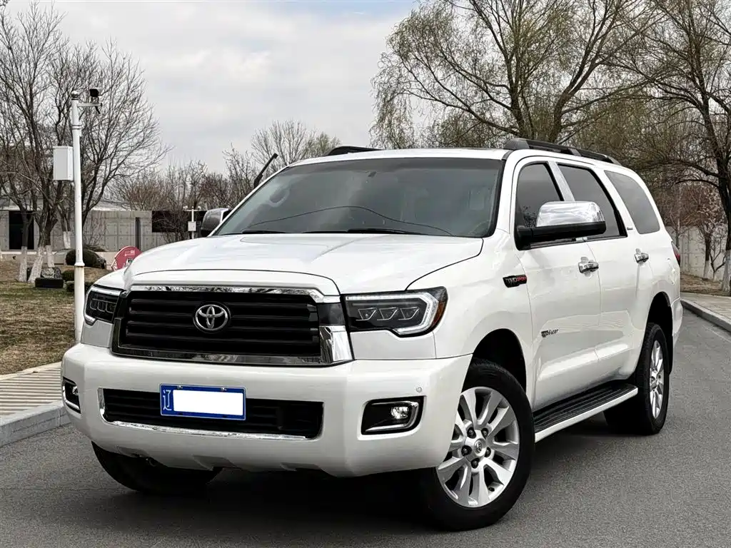 Toyota Sequoia 2015