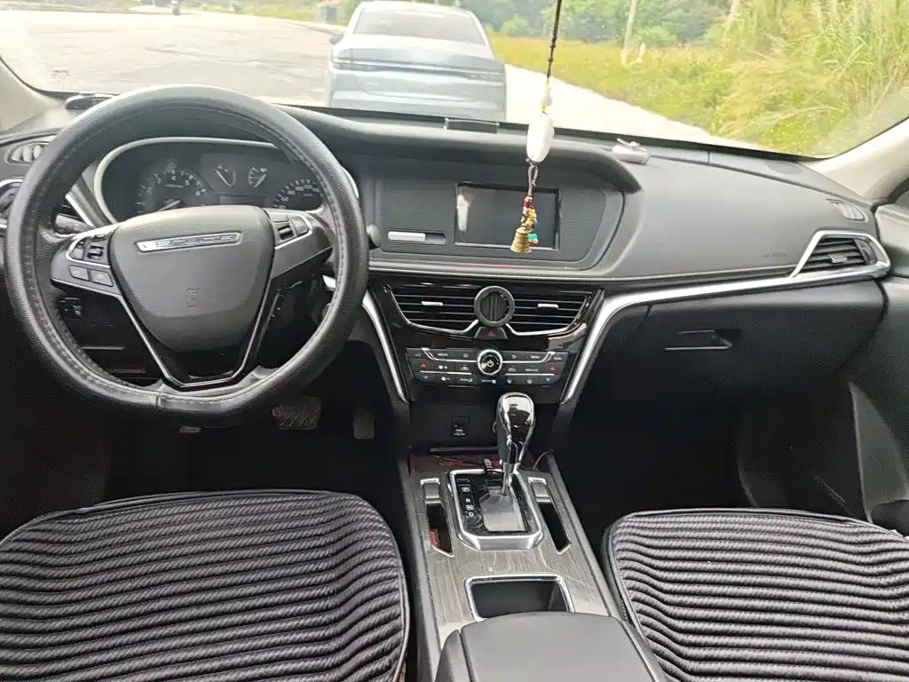 Venucia T90 — миниатюра 13