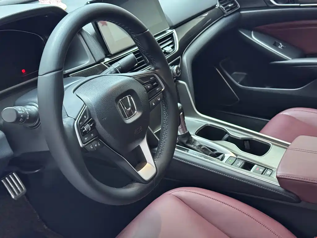Honda Accord — миниатюра 8