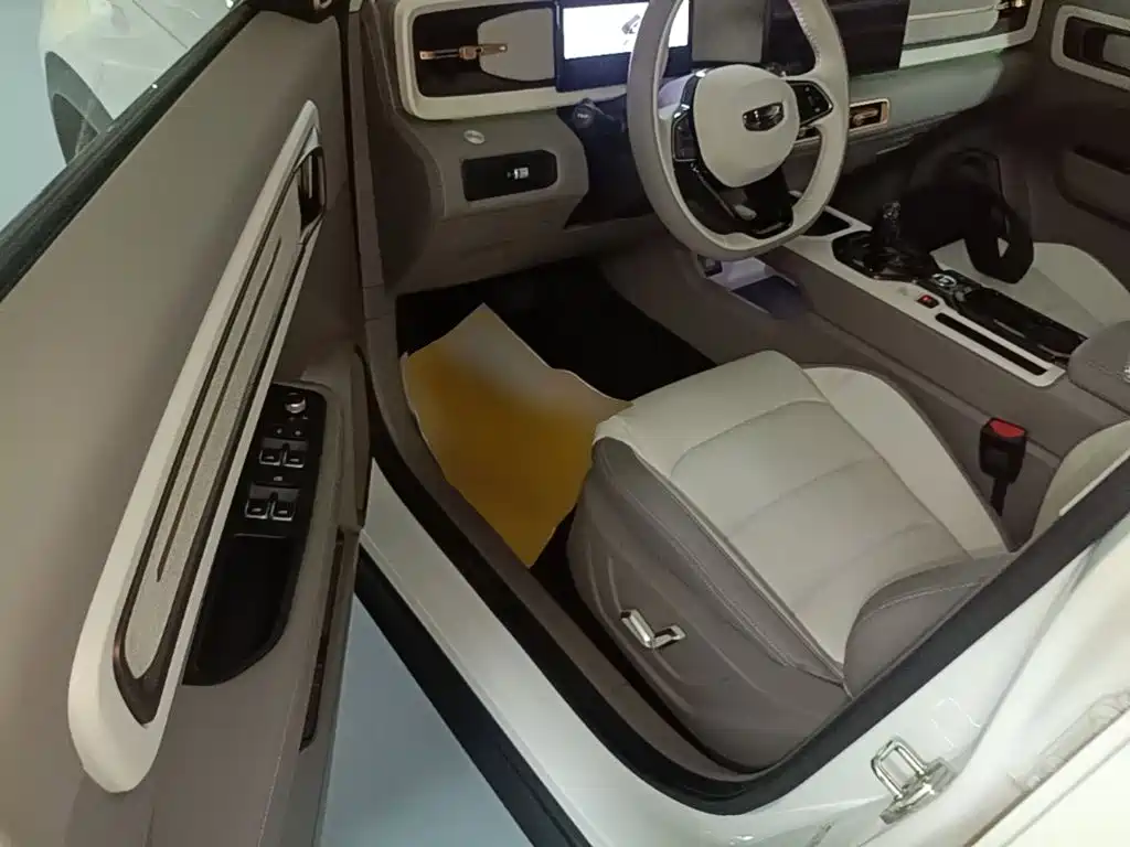 Geely Icon — миниатюра 16