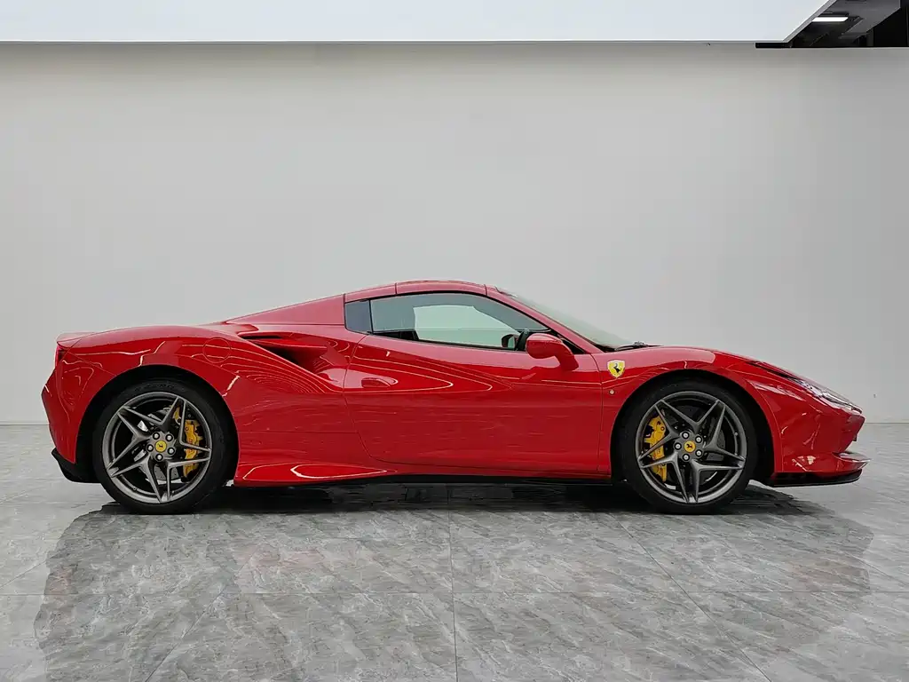 Ferrari F8 — миниатюра 8