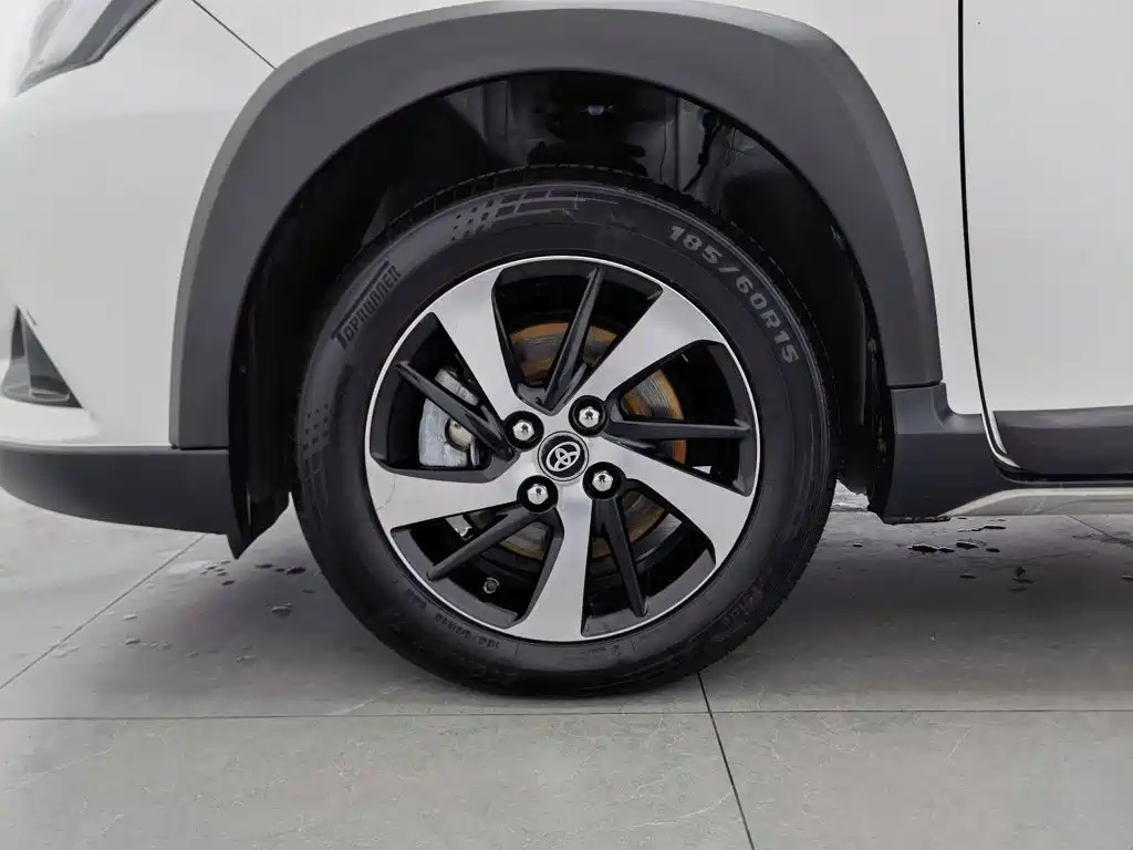 Toyota Yaris L — миниатюра 17