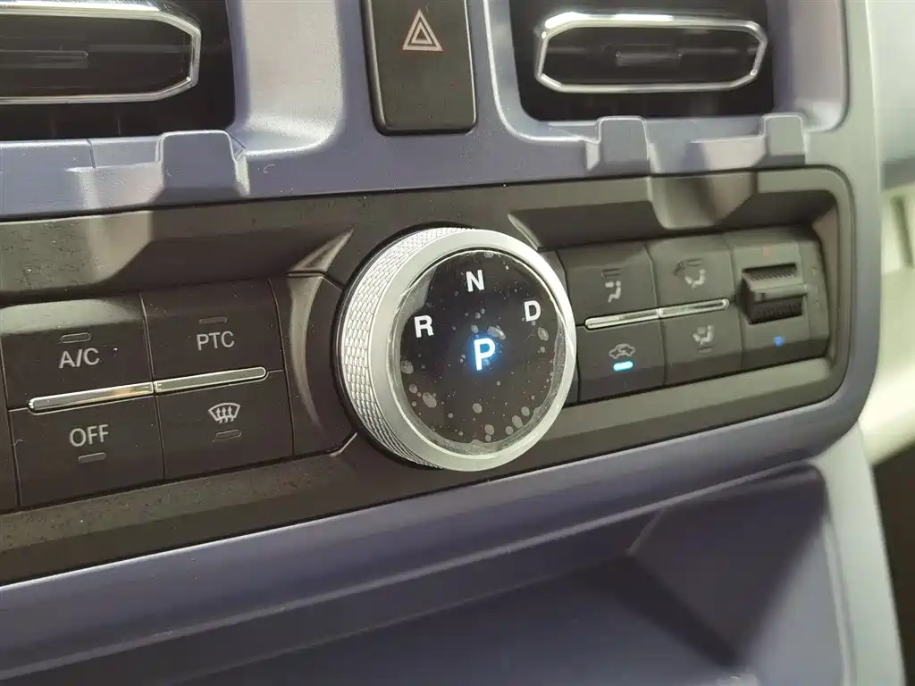 SRM XINYUAN XINYUAN E3