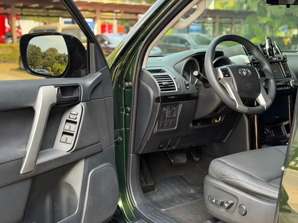 Toyota Prado — миниатюра 11