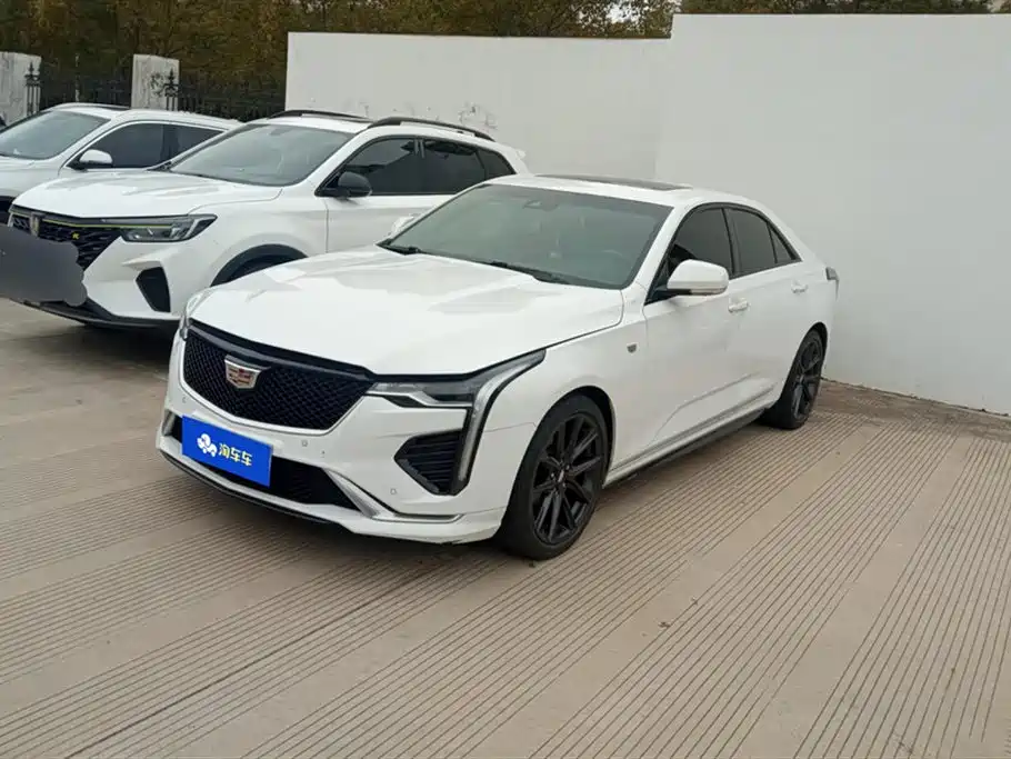 CADILLAC CT4