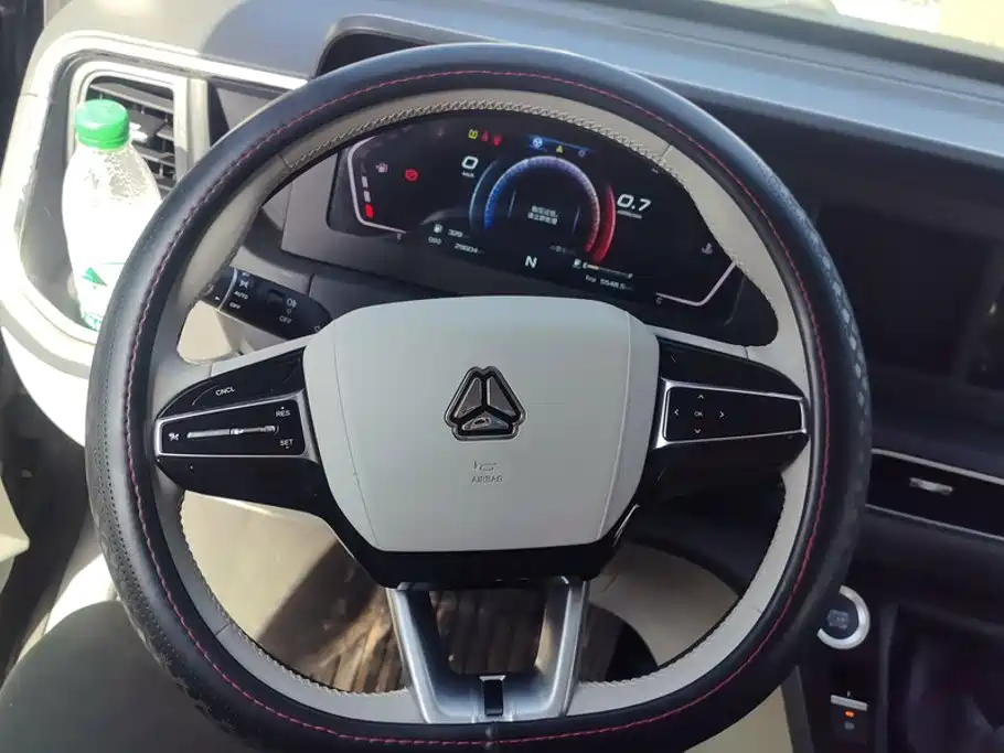 Sinotruk Vangard V — миниатюра 15
