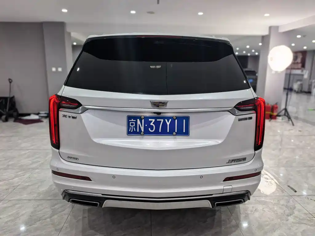 Cadillac XT6 — миниатюра 7