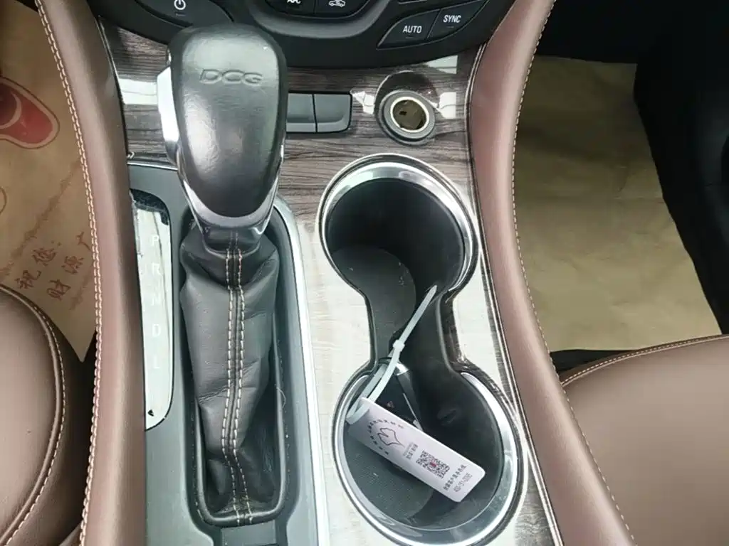Buick Envision Plus — миниатюра 14