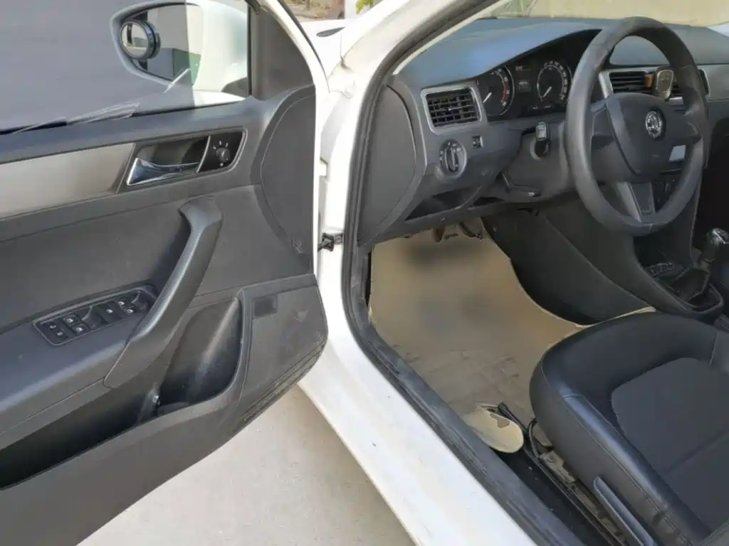 Skoda Rapid Spaceback — миниатюра 16
