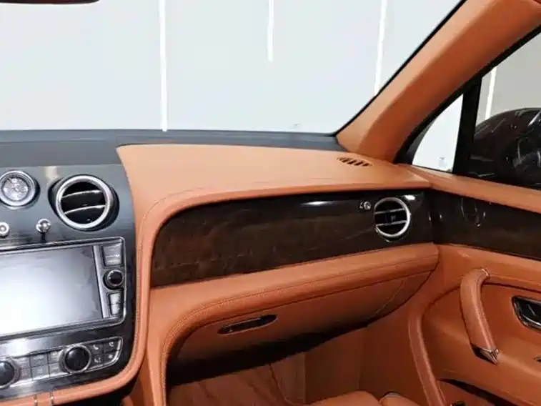 Bentley Bentayga — фотографии объявления, Фото 5