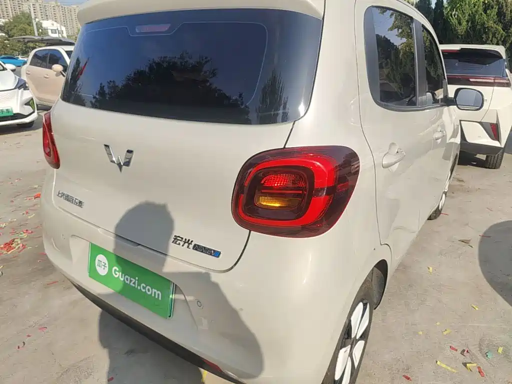 Wuling MINIEV — миниатюра 8