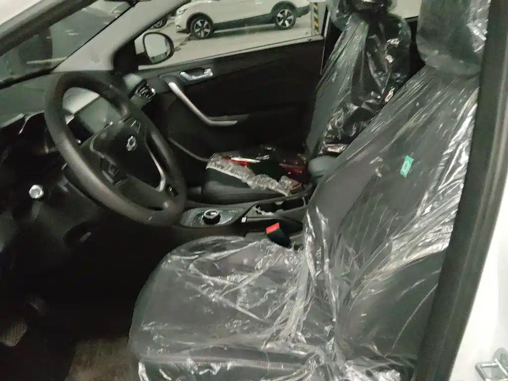 Guojin Auto Junxing — миниатюра 8