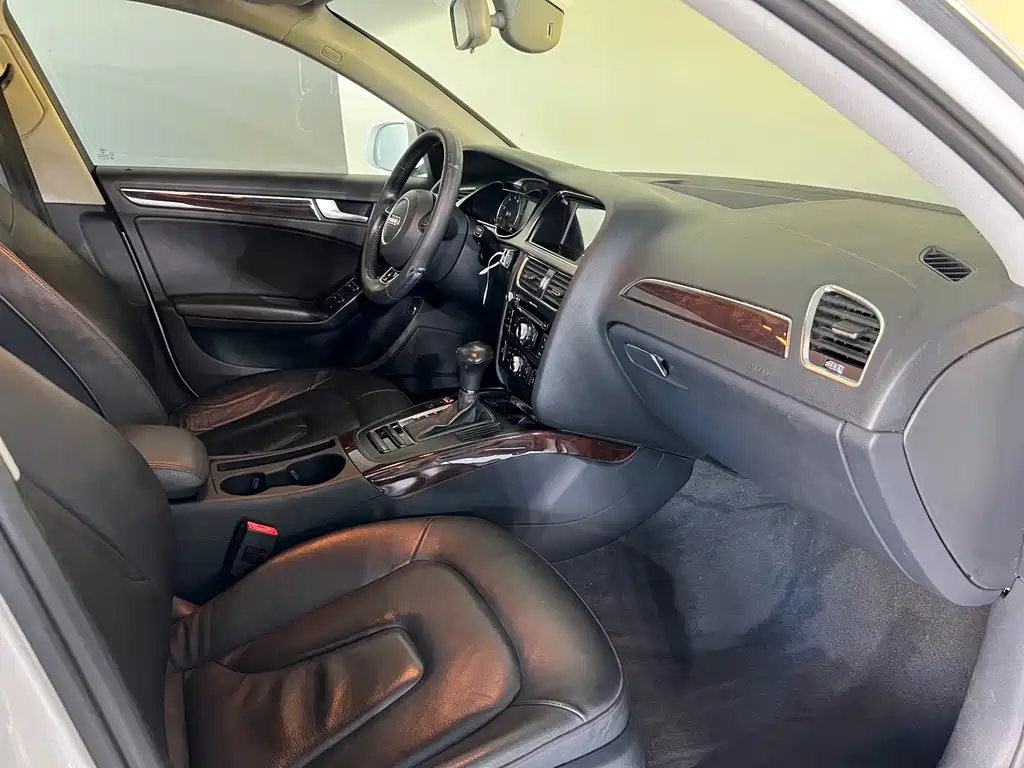 Audi A4L — миниатюра 13