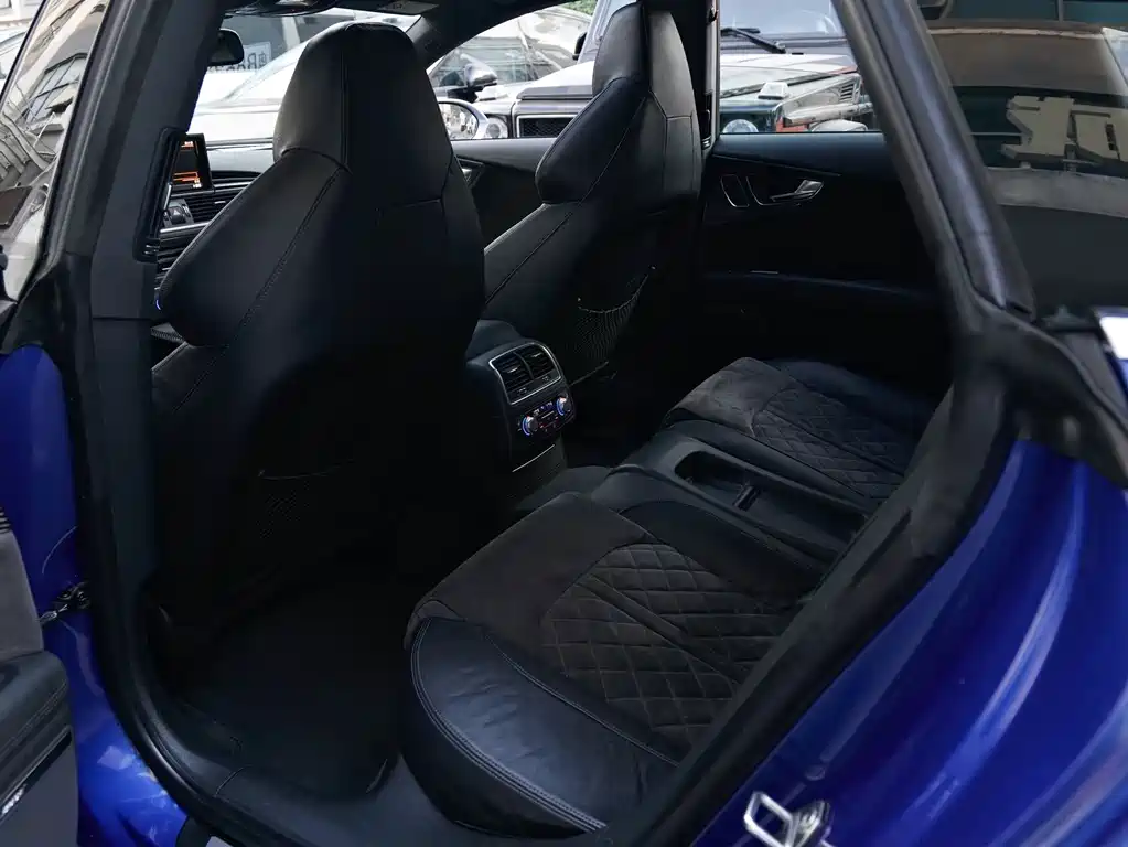 Audi RS 7 — миниатюра 8