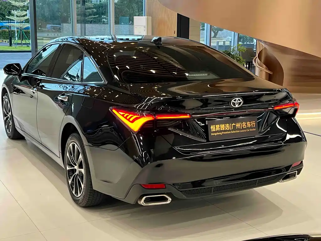 Toyota Avalon — миниатюра 3