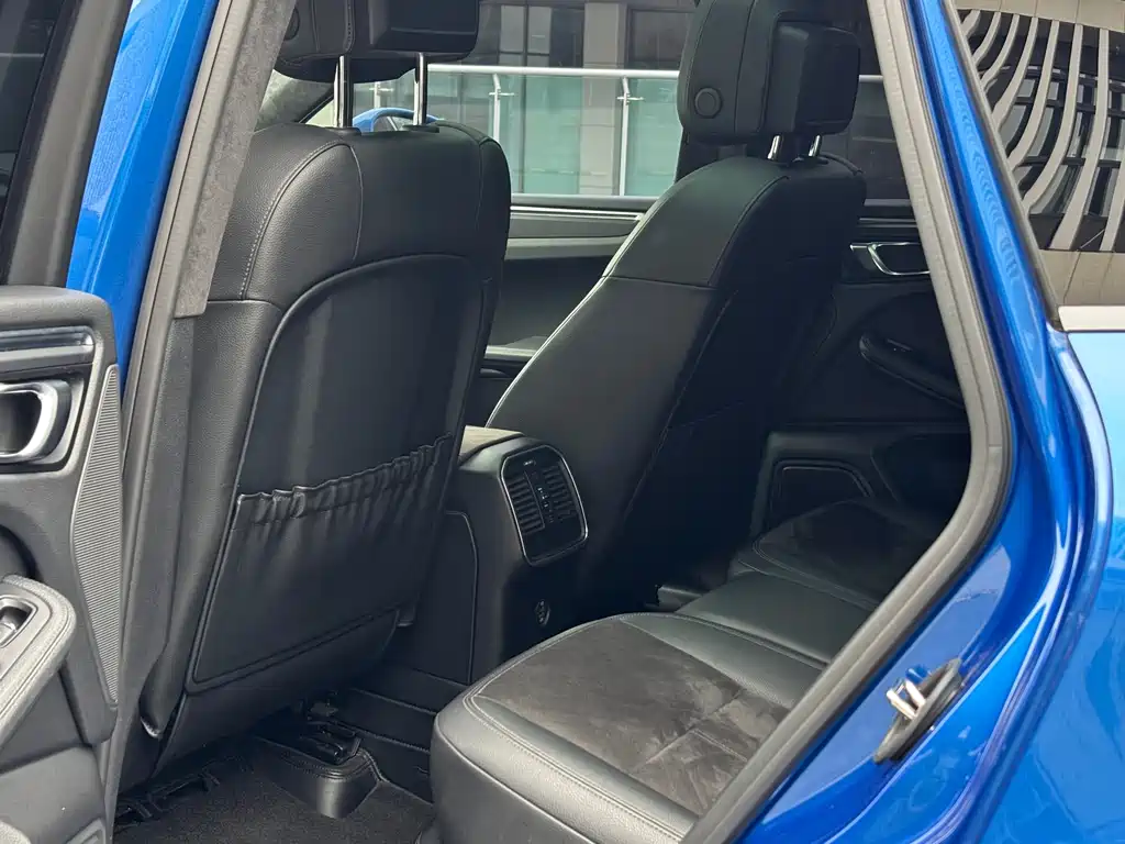 Porsche Macan — миниатюра 9