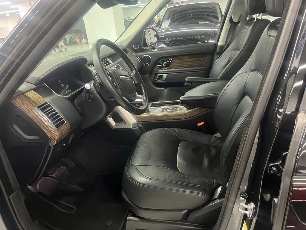 Land Rover Range Rover — миниатюра 7