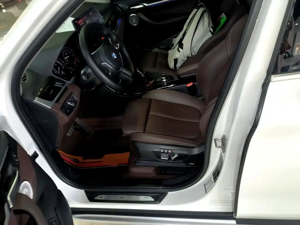 BMW X1 — миниатюра 15