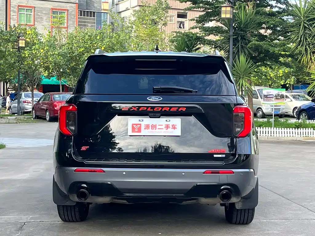 Ford Explorer — миниатюра 12
