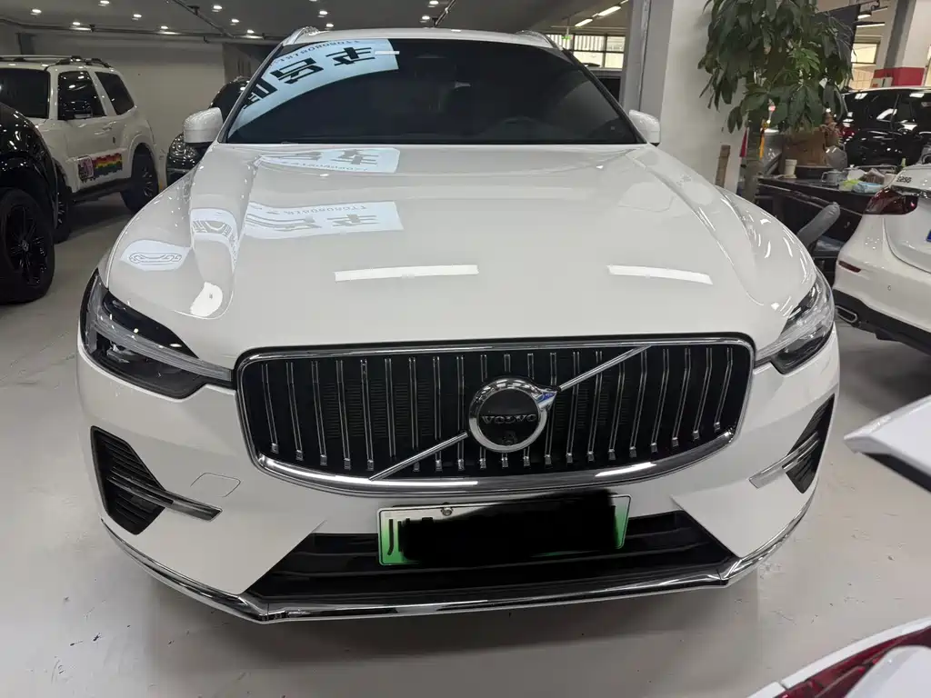 VOLVO XC60 PLUG IN HYBRID