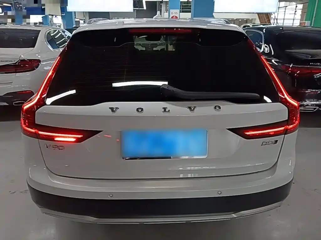 Volvo V90 — миниатюра 6