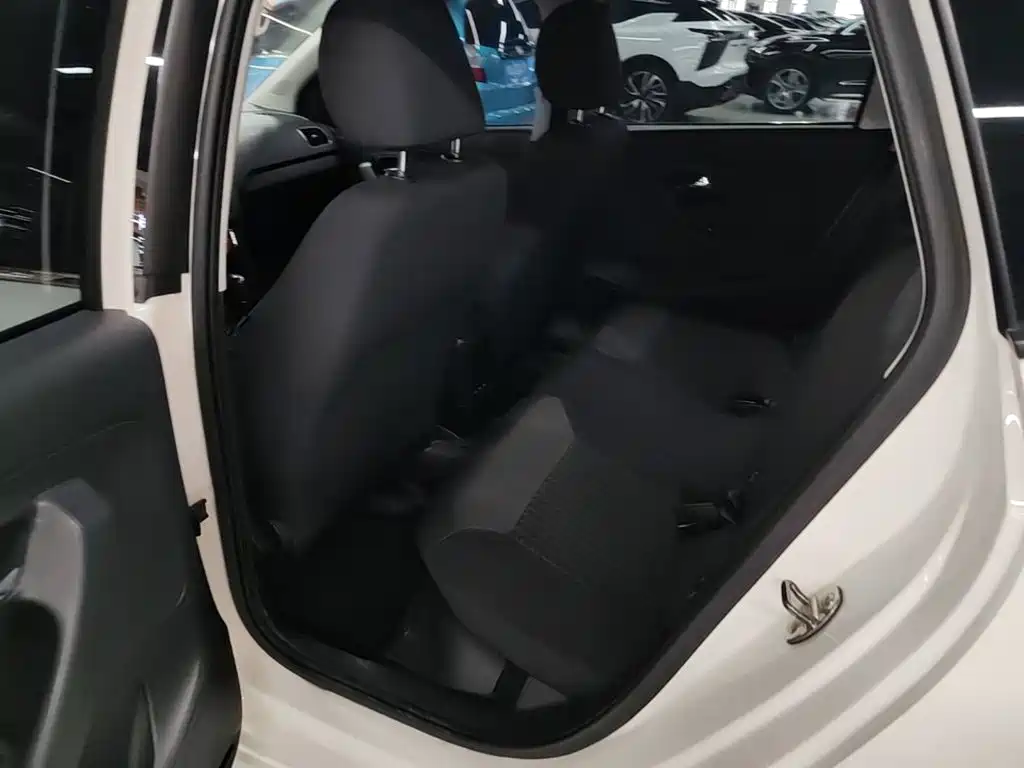 Volkswagen Polo — миниатюра 17