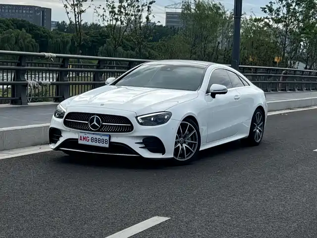 Mercedes-Benz E-Class 2021 E 300 — фото 1