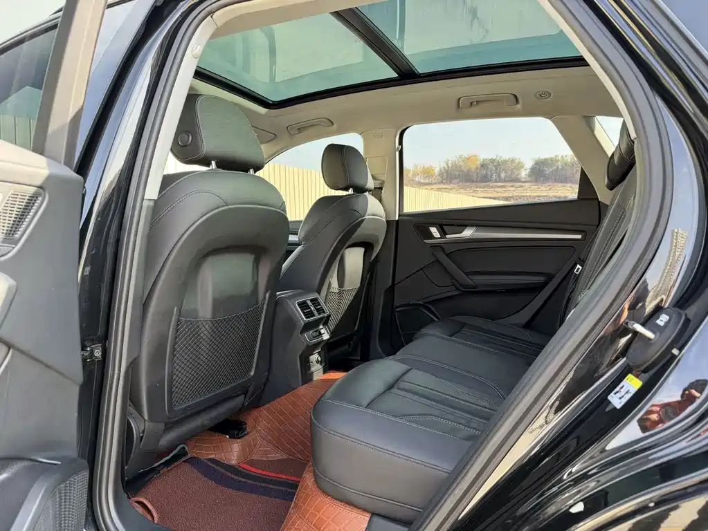 Audi Q5L — миниатюра 9