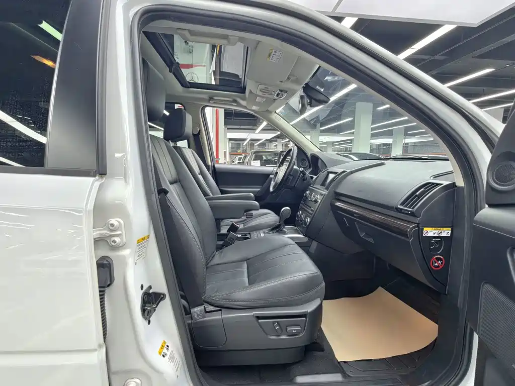 Land Rover Freelander 2 — миниатюра 9