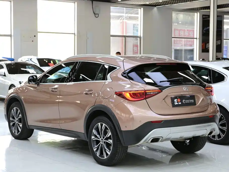 Infiniti QX30 — миниатюра 20