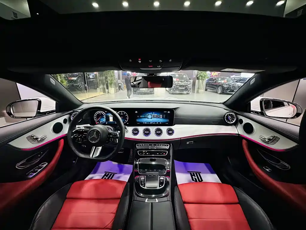 MERCEDES-BENZ E CLASS