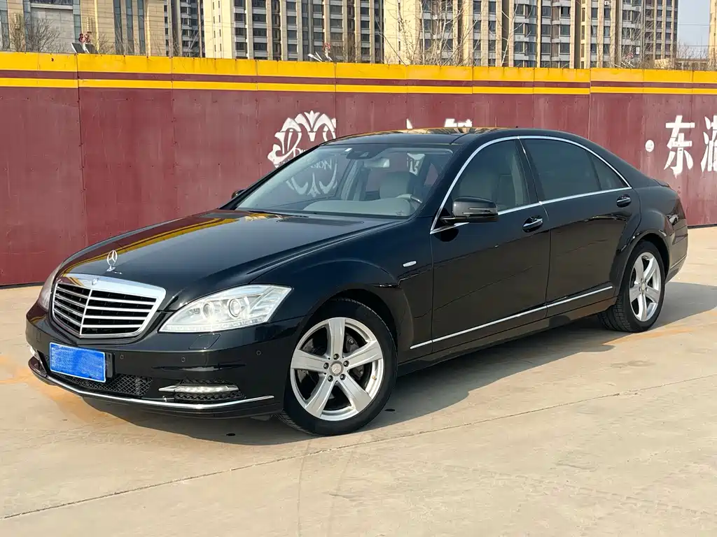 Mercedes-Benz S-Class 2013