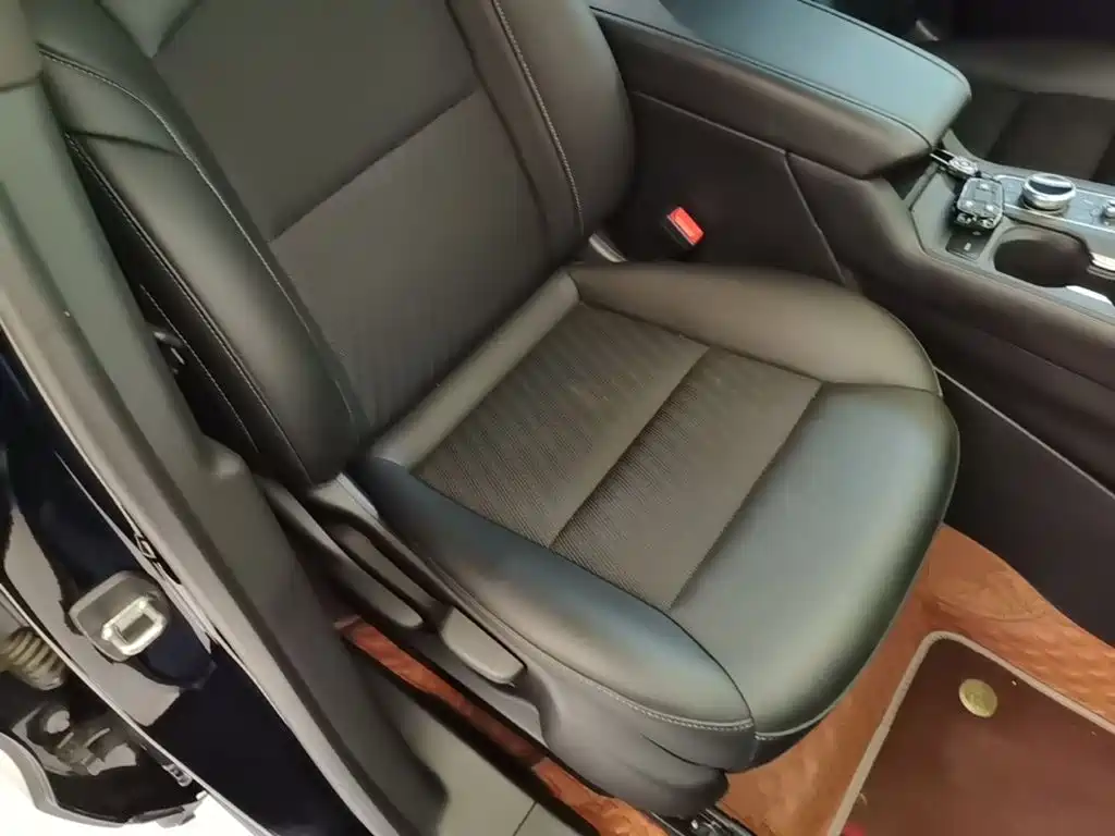 Cadillac XT4 — миниатюра 25