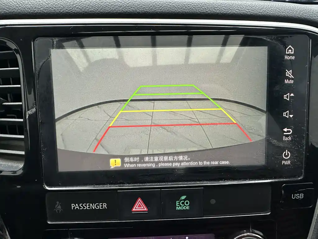 Mitsubishi Outlander — миниатюра 18