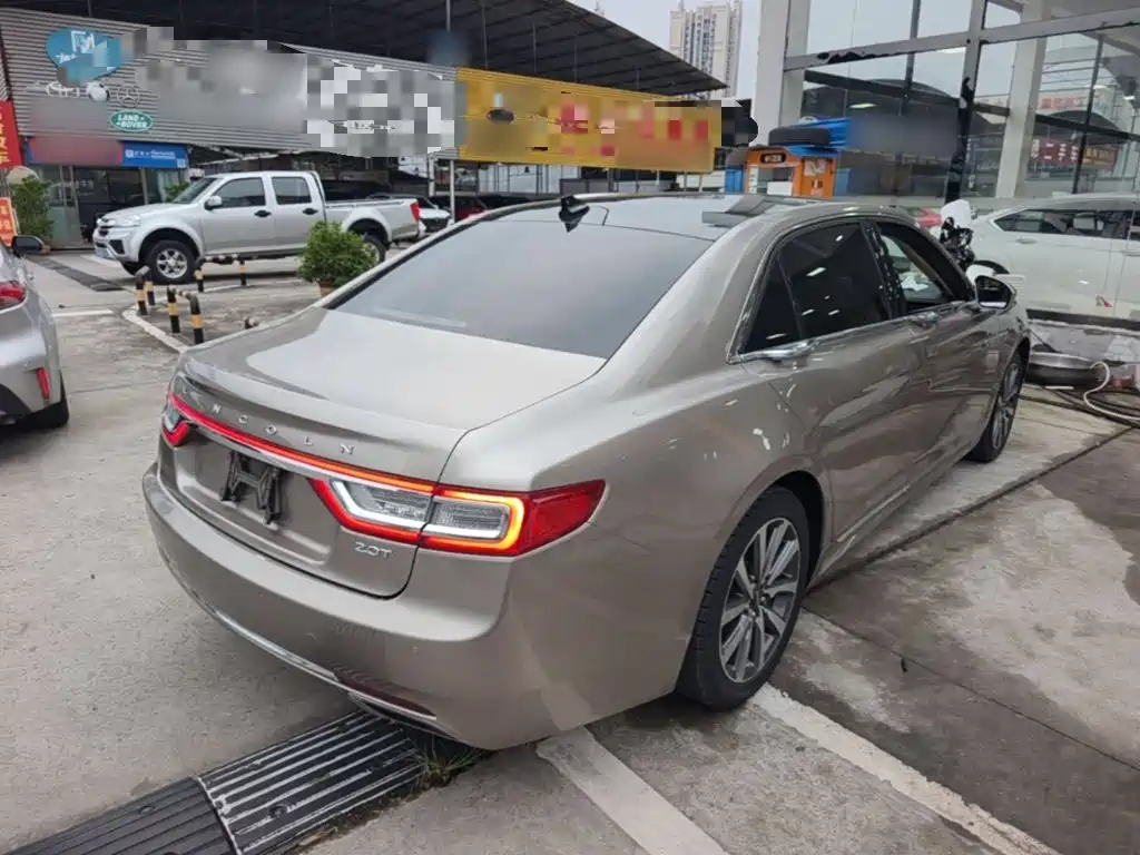 Lincoln Continental — миниатюра 7