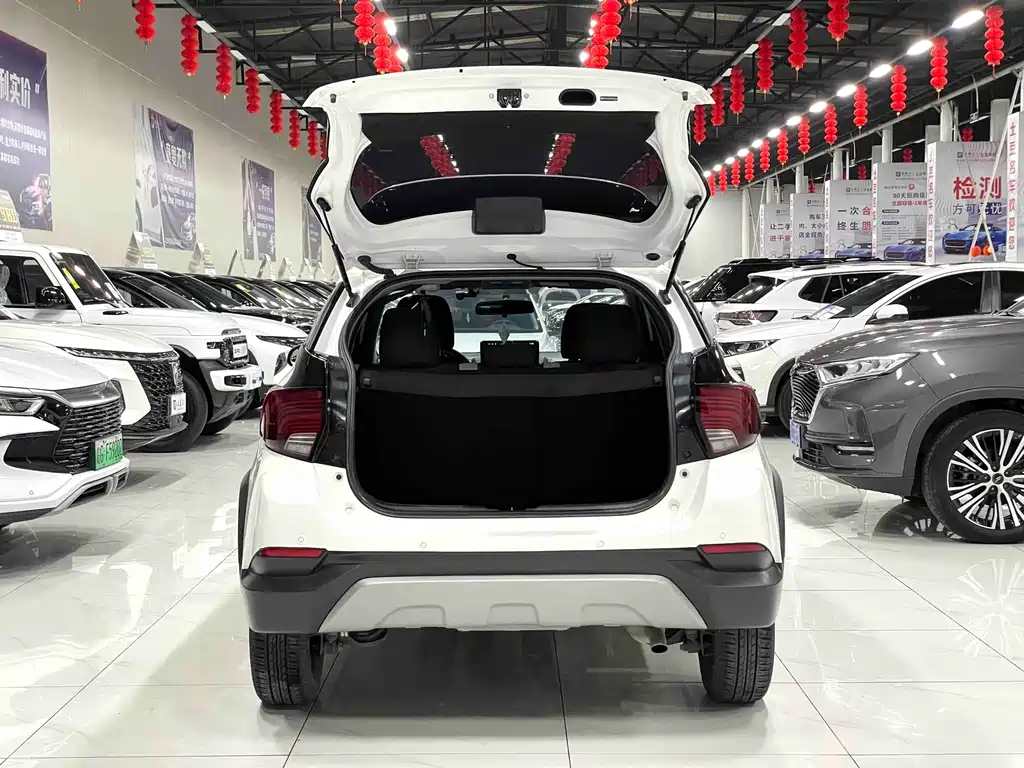 TOYOTA YARIS L ZHIXUAN