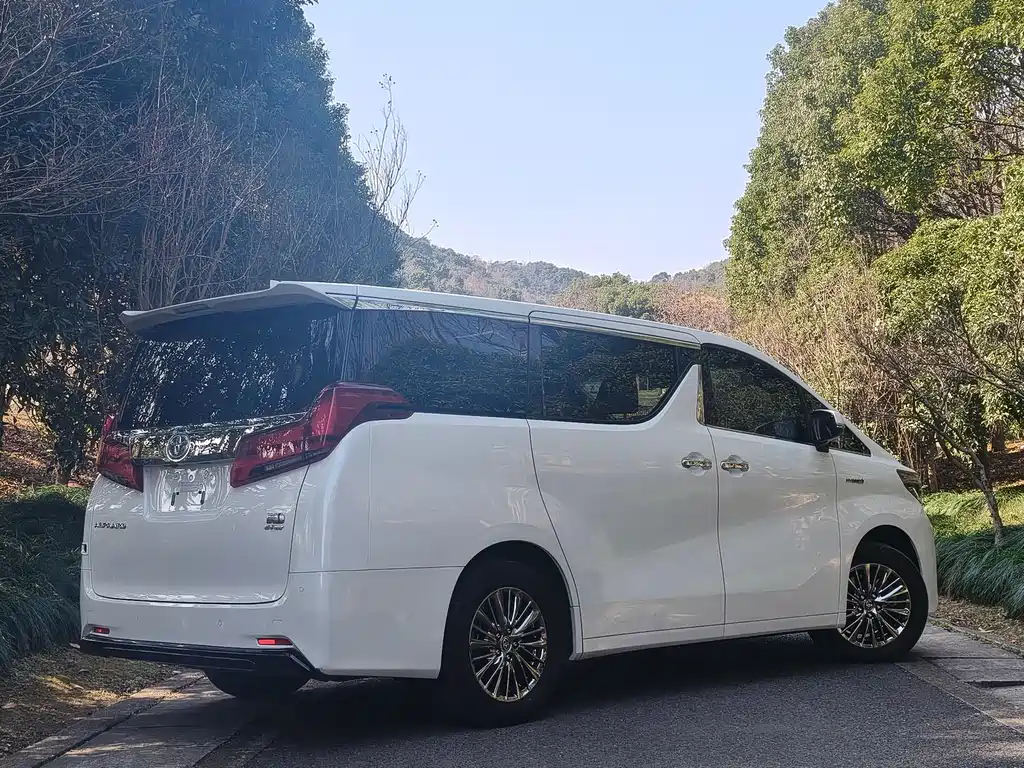 TOYOTA ELFA