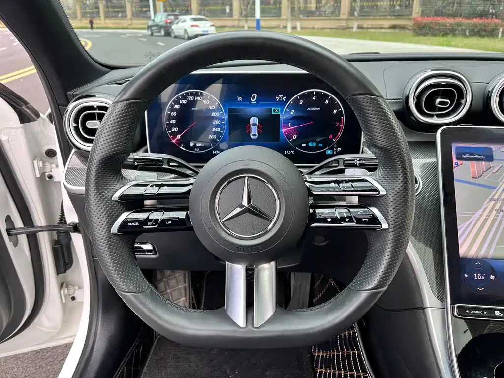 MERCEDES-BENZ C CLASS