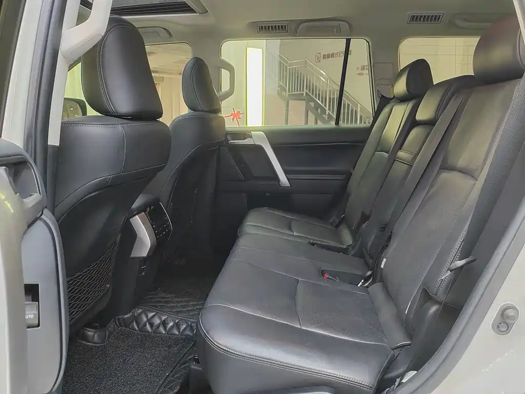 Toyota Land Cruiser Prado 2019 3.5L AT TX-L Premium