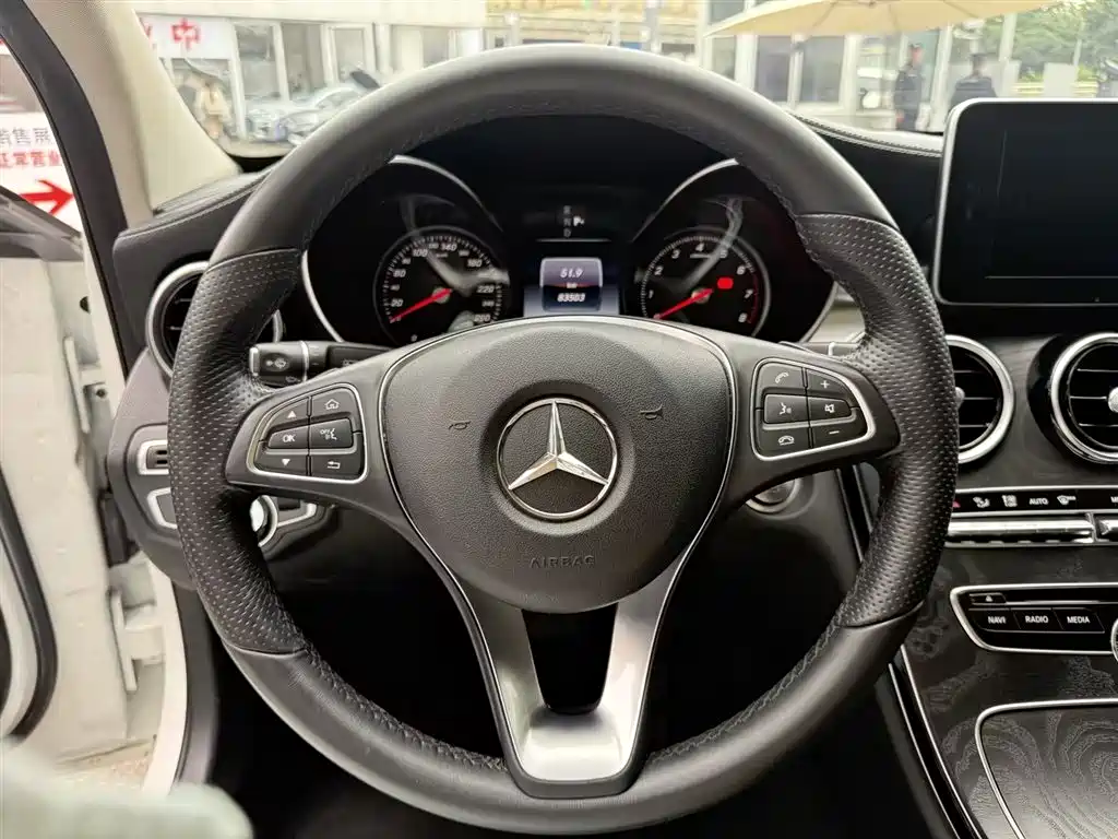 Mercedes-Benz C-Class — миниатюра 17